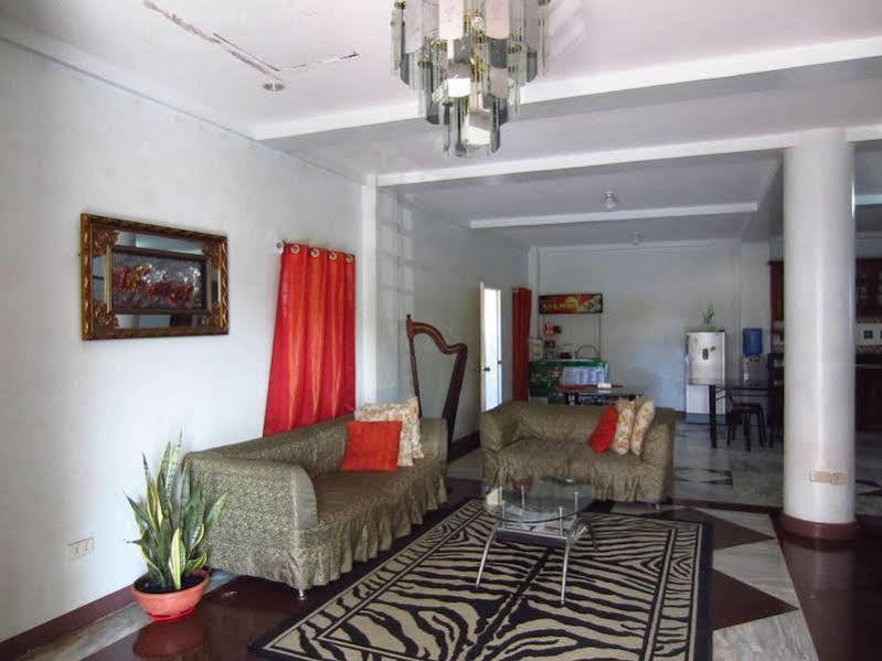 Pe'Re Aristo Guesthouse Mandaue City Ngoại thất bức ảnh