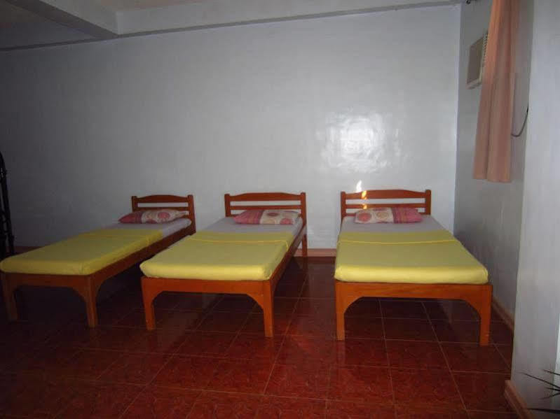 Pe'Re Aristo Guesthouse Mandaue City Ngoại thất bức ảnh