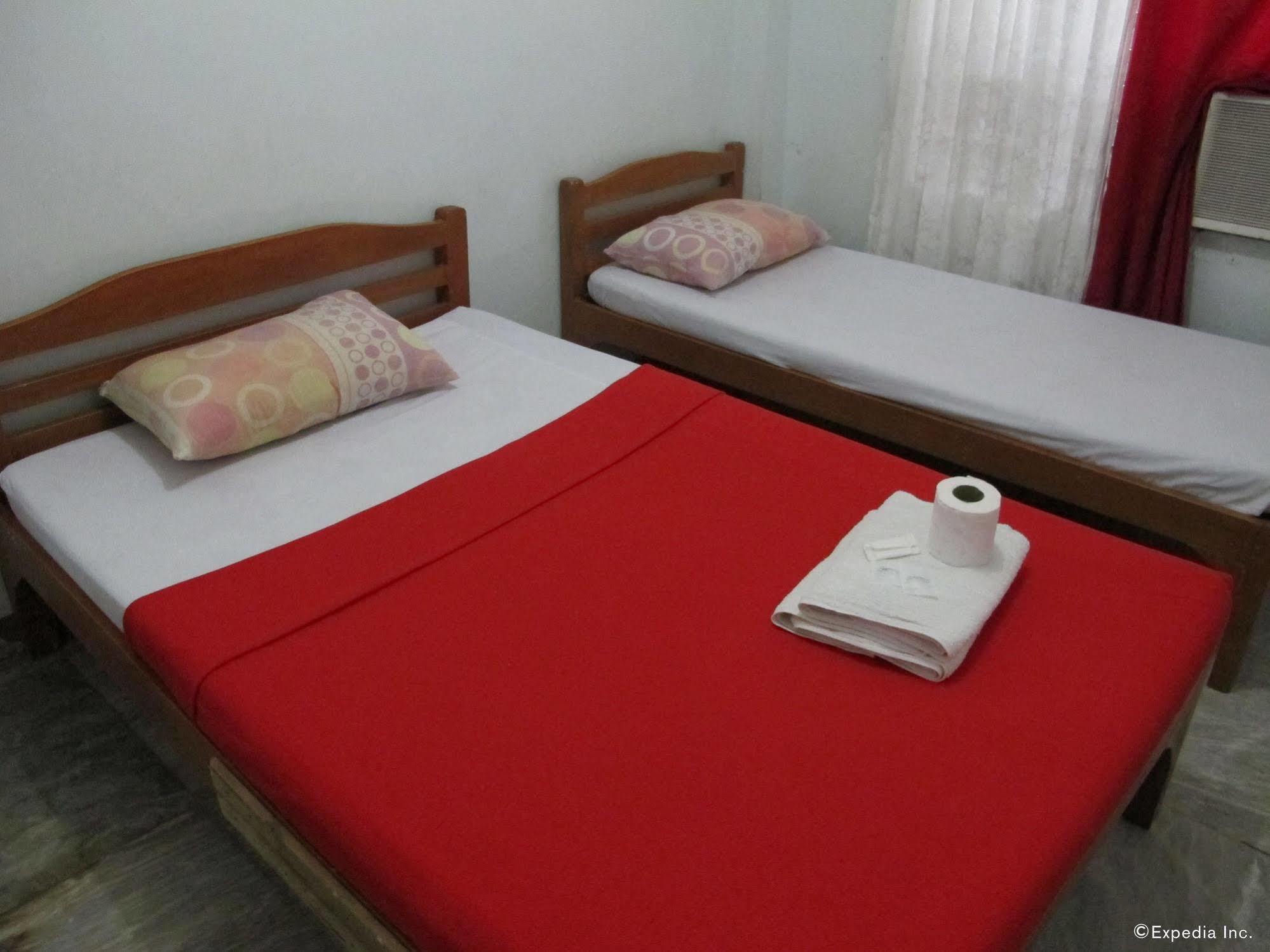 Pe'Re Aristo Guesthouse Mandaue City Ngoại thất bức ảnh