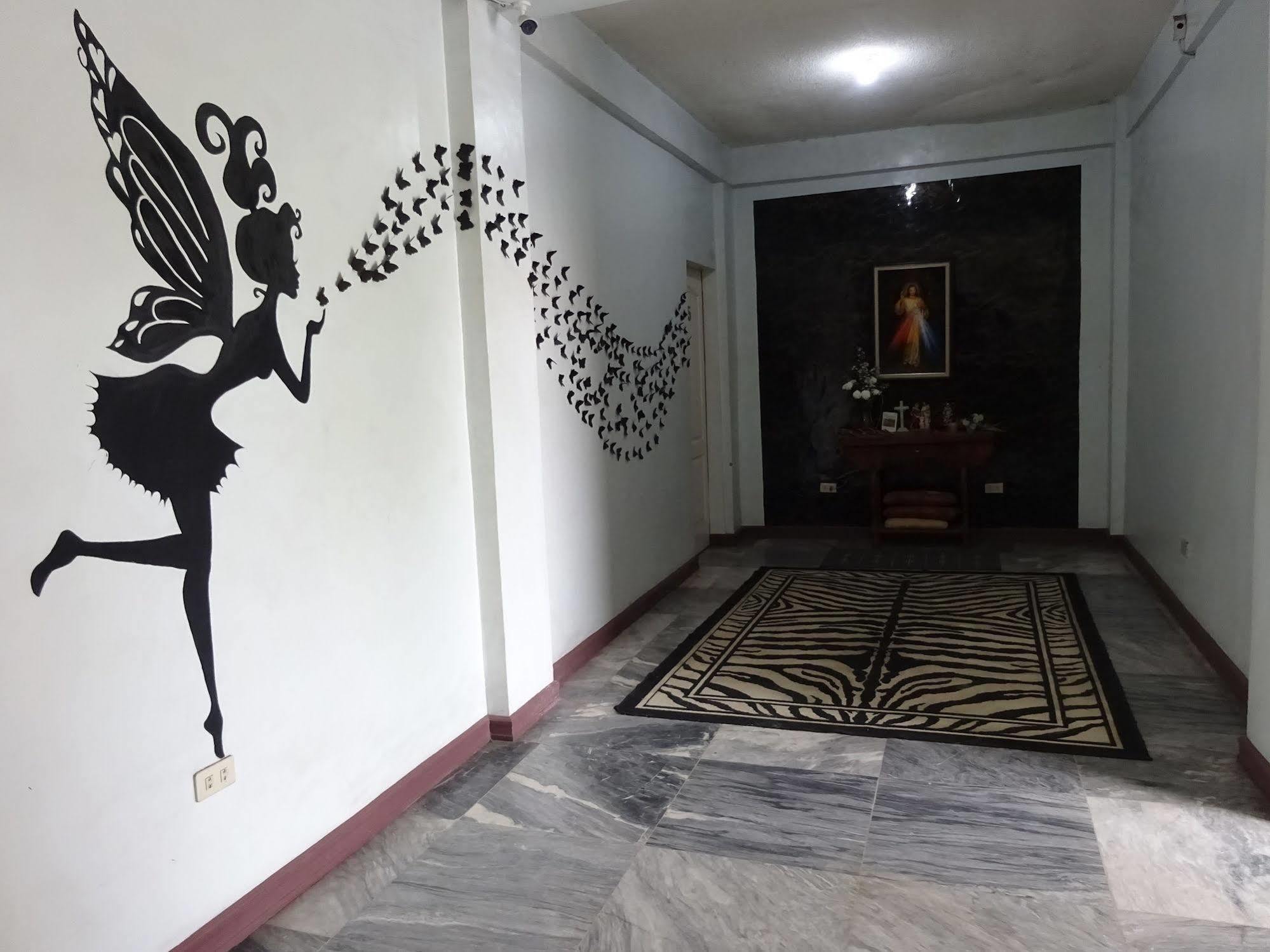 Pe'Re Aristo Guesthouse Mandaue City Ngoại thất bức ảnh