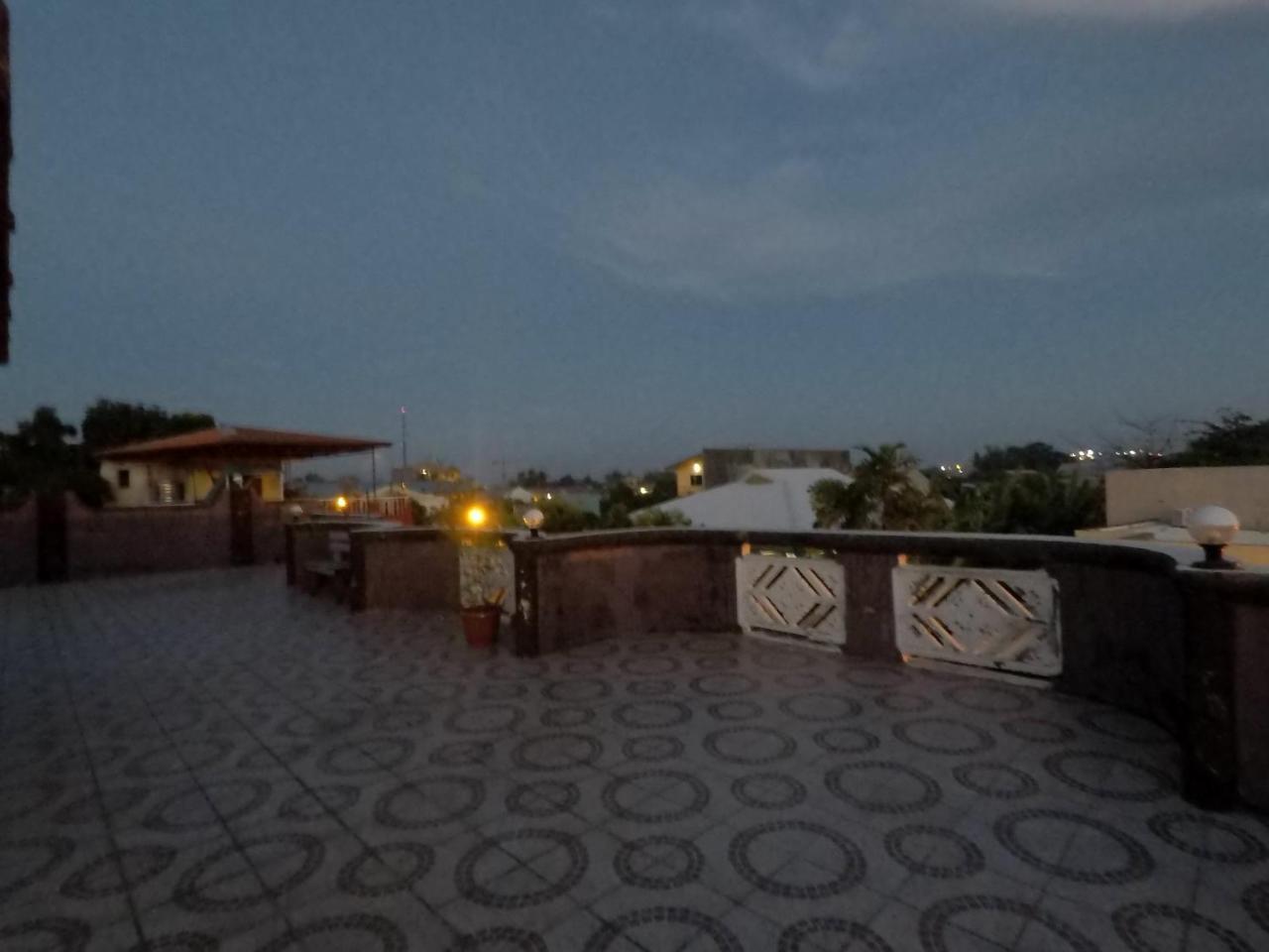 Pe'Re Aristo Guesthouse Mandaue City Ngoại thất bức ảnh