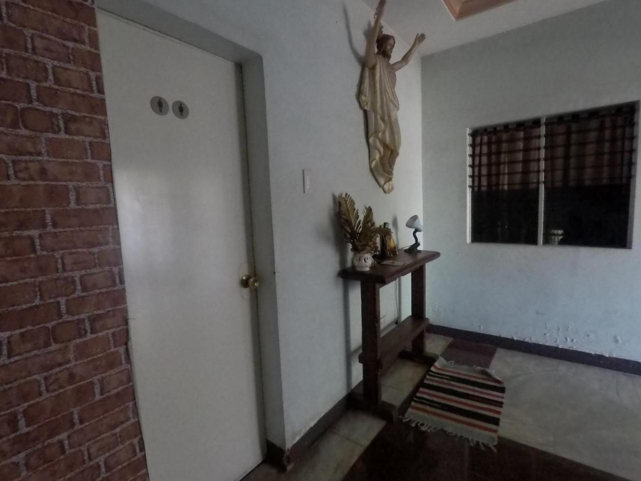 Pe'Re Aristo Guesthouse Mandaue City Ngoại thất bức ảnh