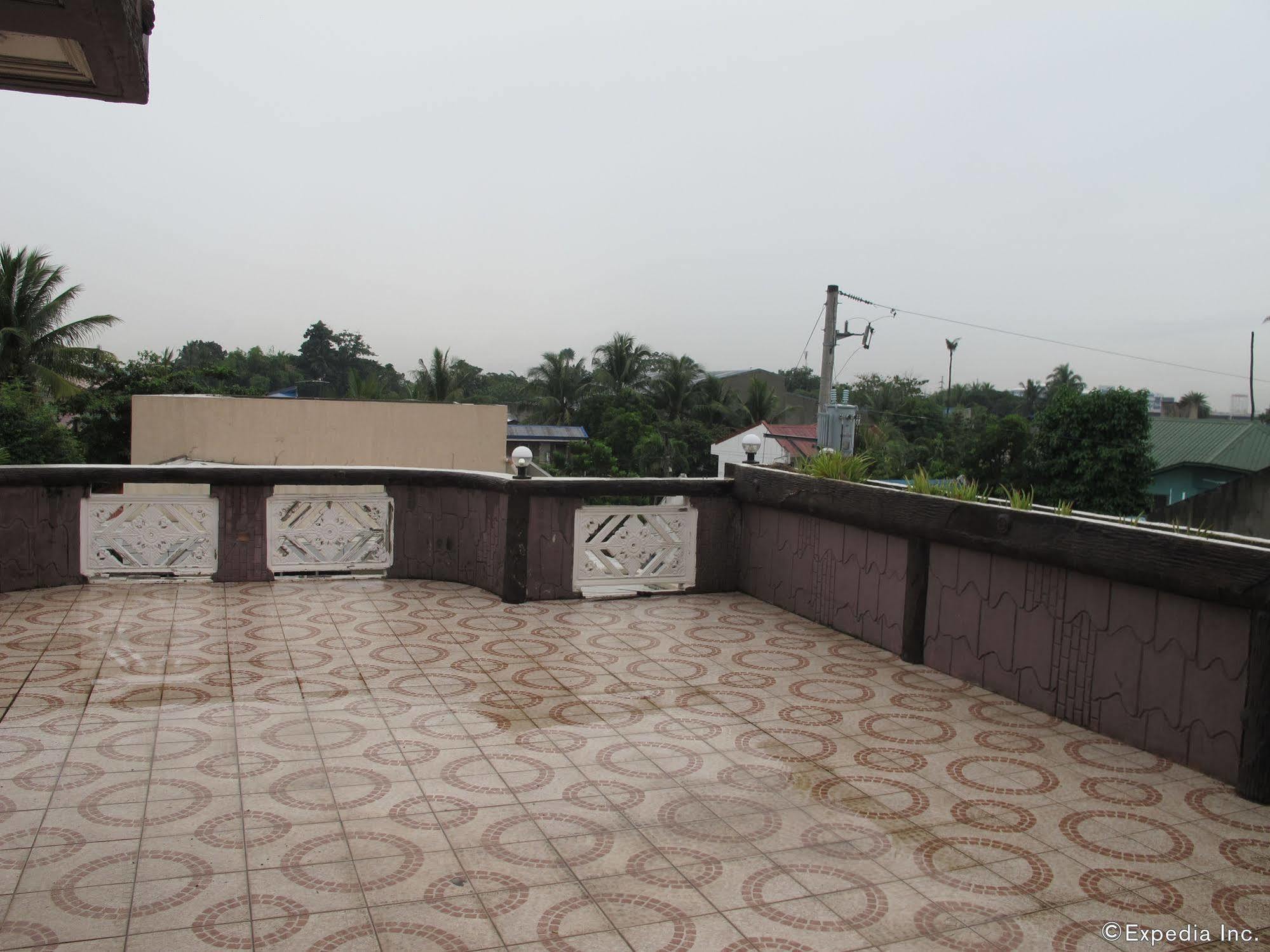 Pe'Re Aristo Guesthouse Mandaue City Ngoại thất bức ảnh